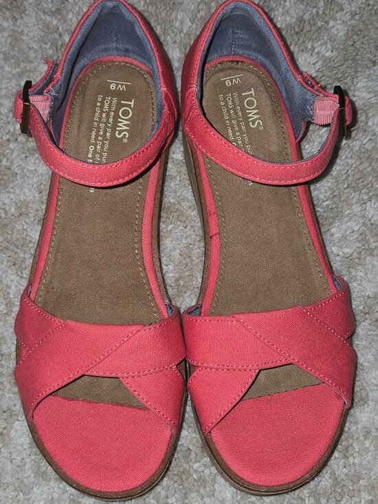 Toms Shoes - Toms Platform Wedge Sandal Size 9